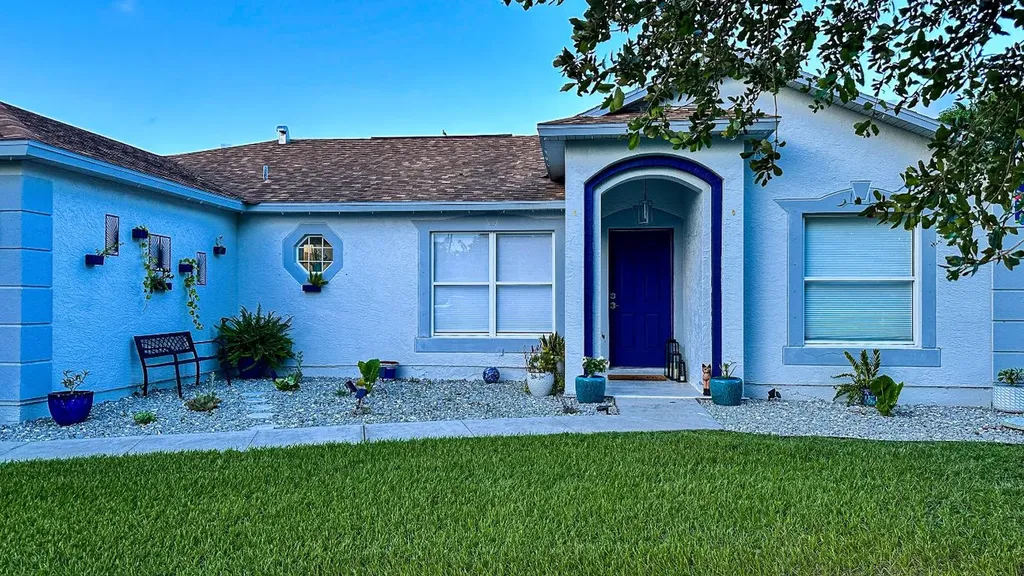 1825 SW Morelia Lane Port St Lucie FL 34953