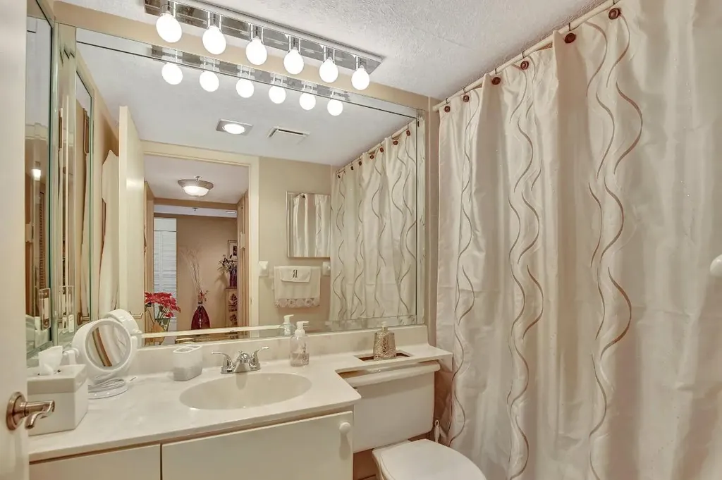 6420 Boca Del Mar Boca Raton FL 33433