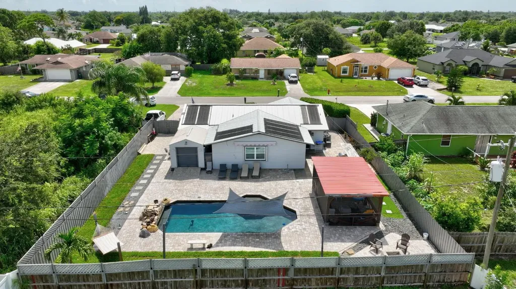 642 SW Kenyoun Street Port St Lucie FL 34983