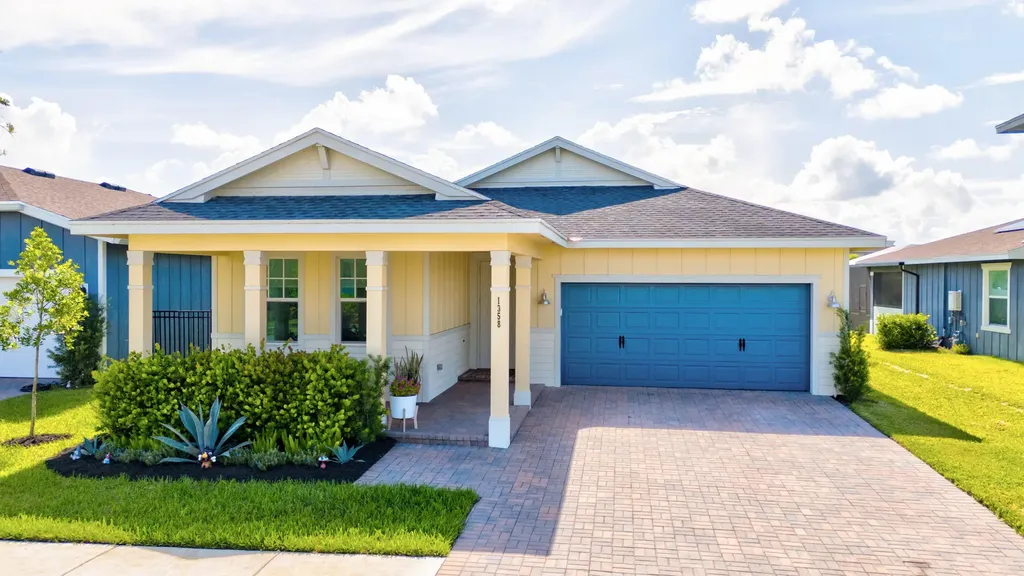 1358 Arrowhead Point Road Loxahatchee FL 33470