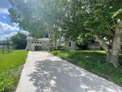 3185 SW Crumpacker Street Port St Lucie FL 34953