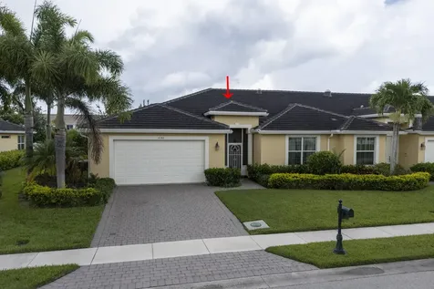 6180 NW Cullen Way Port St Lucie FL 34983
