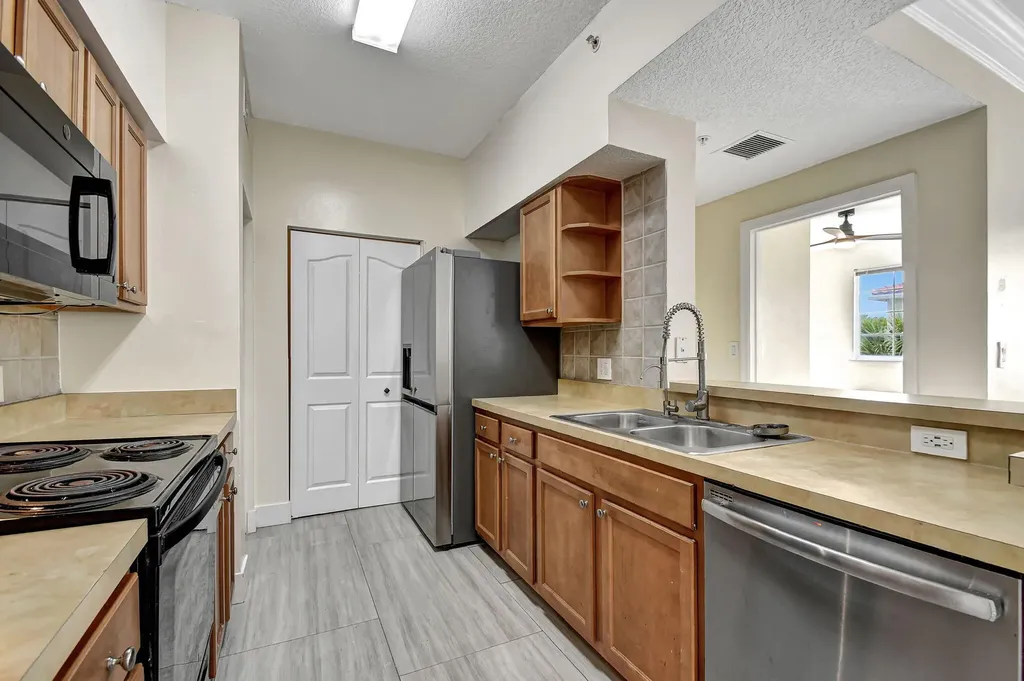 9873 Baywinds Drive West Palm Beach FL 33411