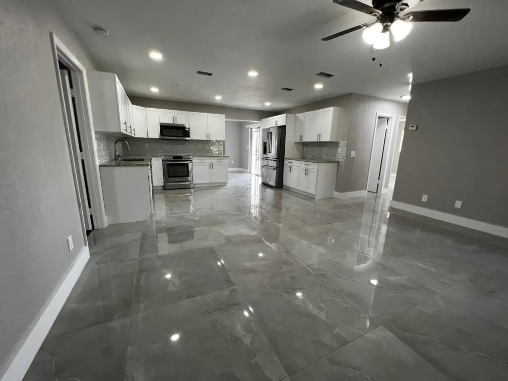 380 SW Grimaldo Terrace Port St Lucie FL 34984