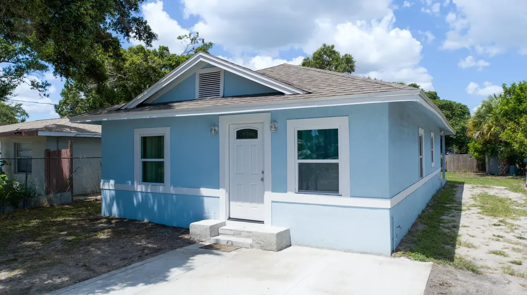 107 S 31st Street Fort Pierce FL 34947