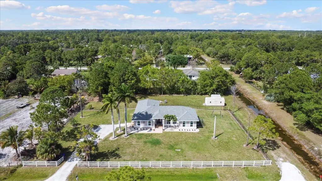 14785 74th Street N Loxahatchee FL 33470
