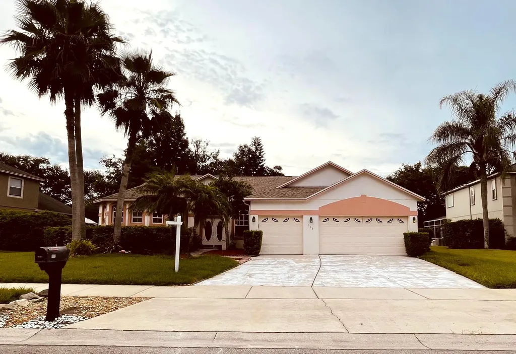 300 Lakepark Trail Oviedo FL 32765