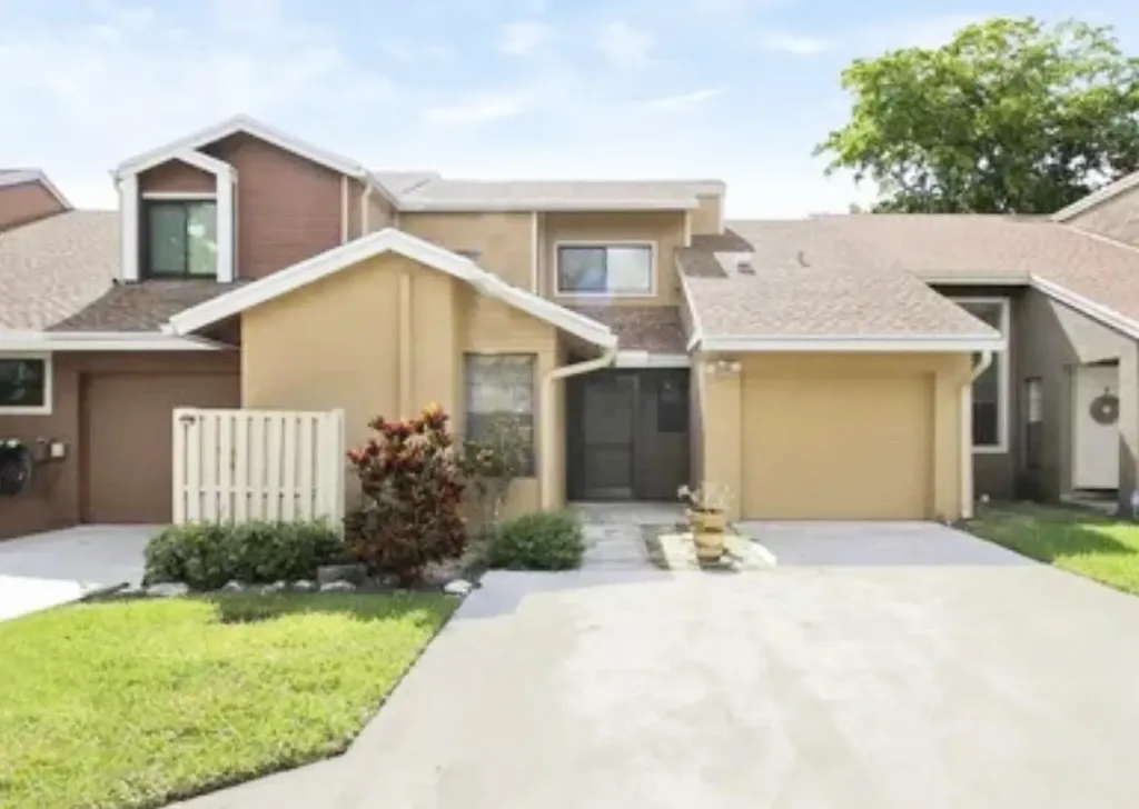 22376 Cypress Wood Lane Boca Raton FL 33428