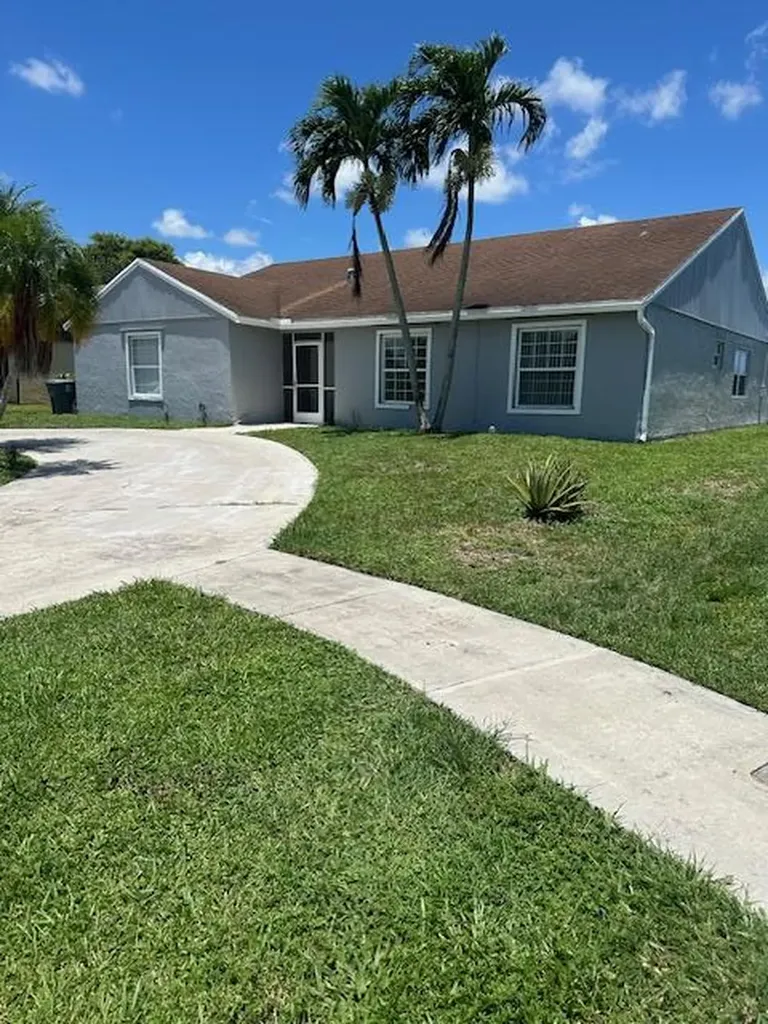5291 Rose Marie Avenue N Boynton Beach FL 33472