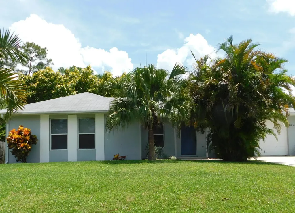8303 Penny Lane Fort Pierce FL 34951