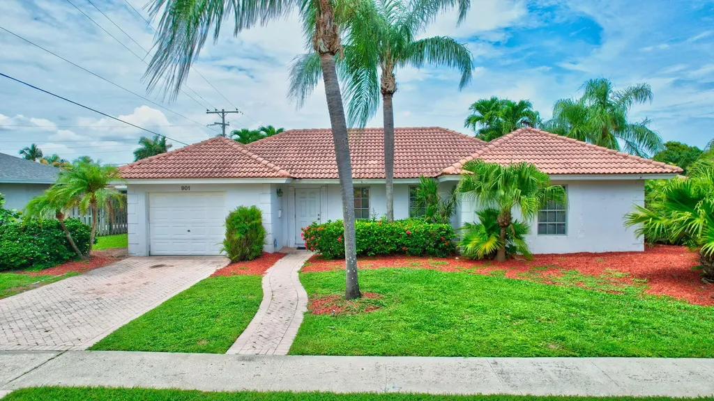 901 SW 4th Street Boca Raton FL 33486