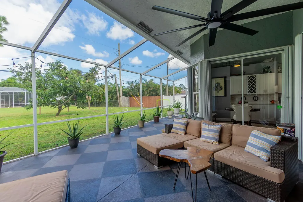 1211 SW Porter Road Port St Lucie FL 34953