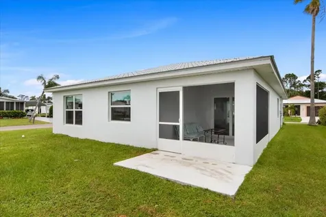 20 Flores Del Norte Fort Pierce FL 34951