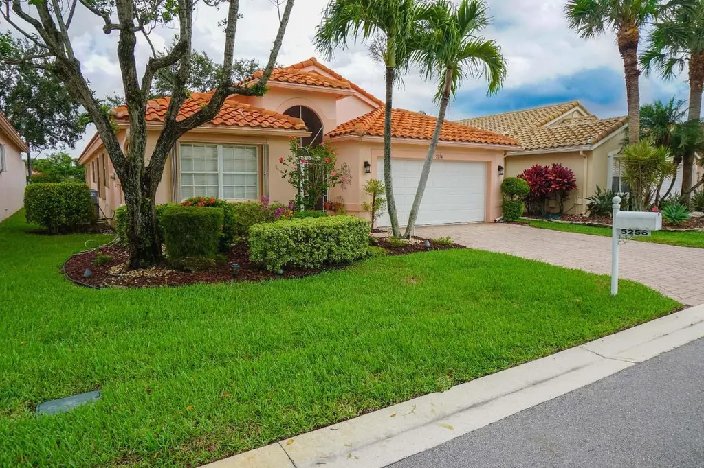 5256 Glenville Drive Boynton Beach FL 33437