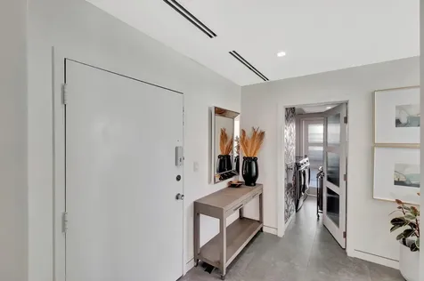5660 Collins Avenue Miami Beach FL 33140