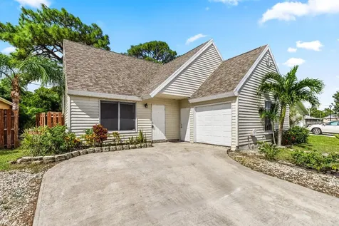 6027 Bania Wood Circle Lake Worth FL 33462