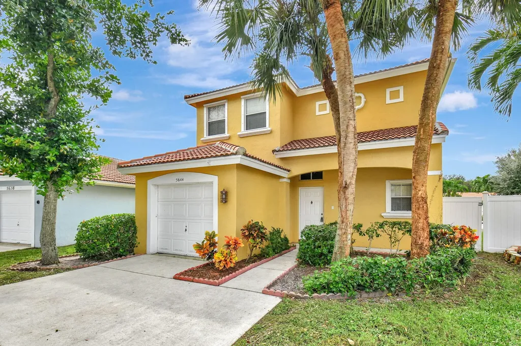 5644 La Quinta Court Lake Worth FL 33463