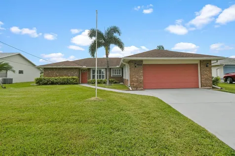 402 SW Carter Avenue Port St Lucie FL 34983