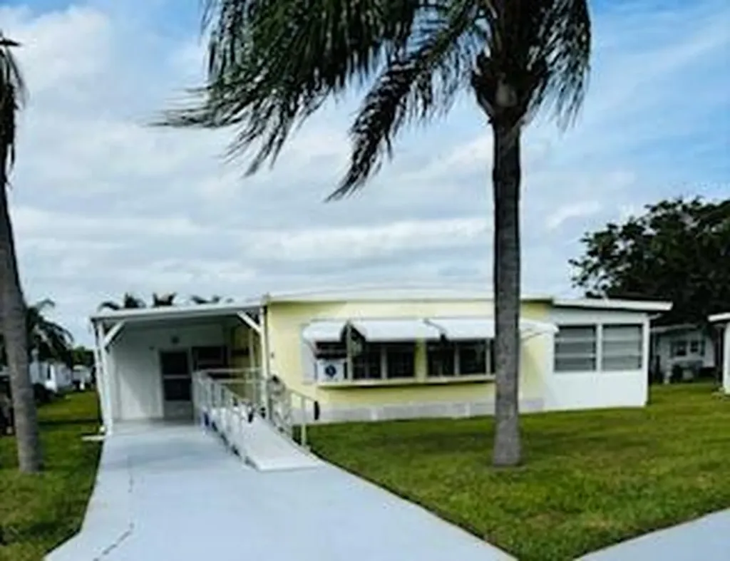 6 Castilla Lane Port St Lucie FL 34952