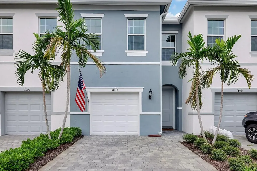 1807 SE Ocean Cove Way Stuart FL 34996