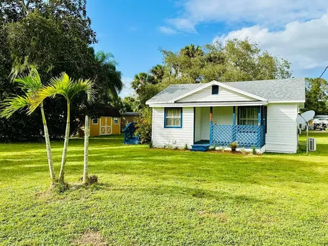 1104 SW 11th Street Okeechobee FL 34974