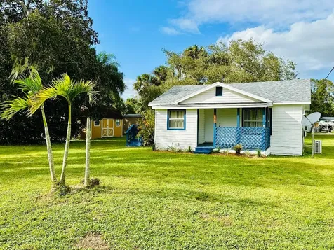 1104 SW 11th Street Okeechobee FL 34974