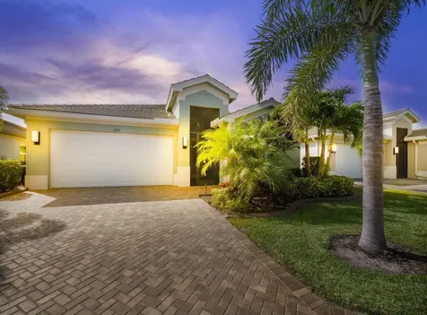 11374 SW Carlisle Crossing Avenue Port St Lucie FL 34987