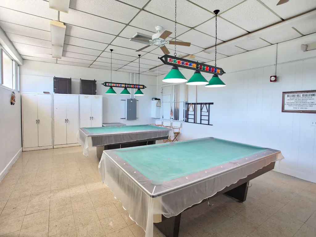 350 Horizons E Boynton Beach FL 33435