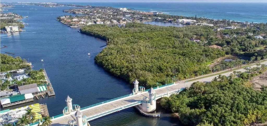 350 Horizons E Boynton Beach FL 33435