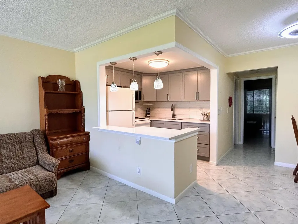 350 Horizons E Boynton Beach FL 33435
