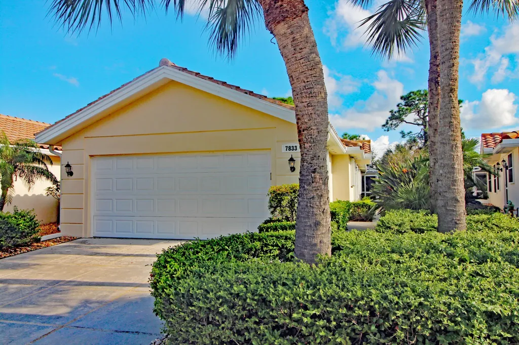 7833 SE Spicewood Circle Hobe Sound FL 33455