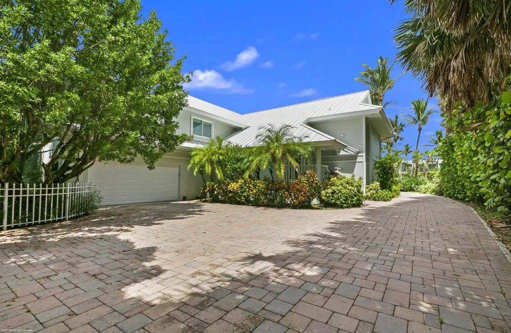 162 N Beach Road Jupiter Island FL 33455