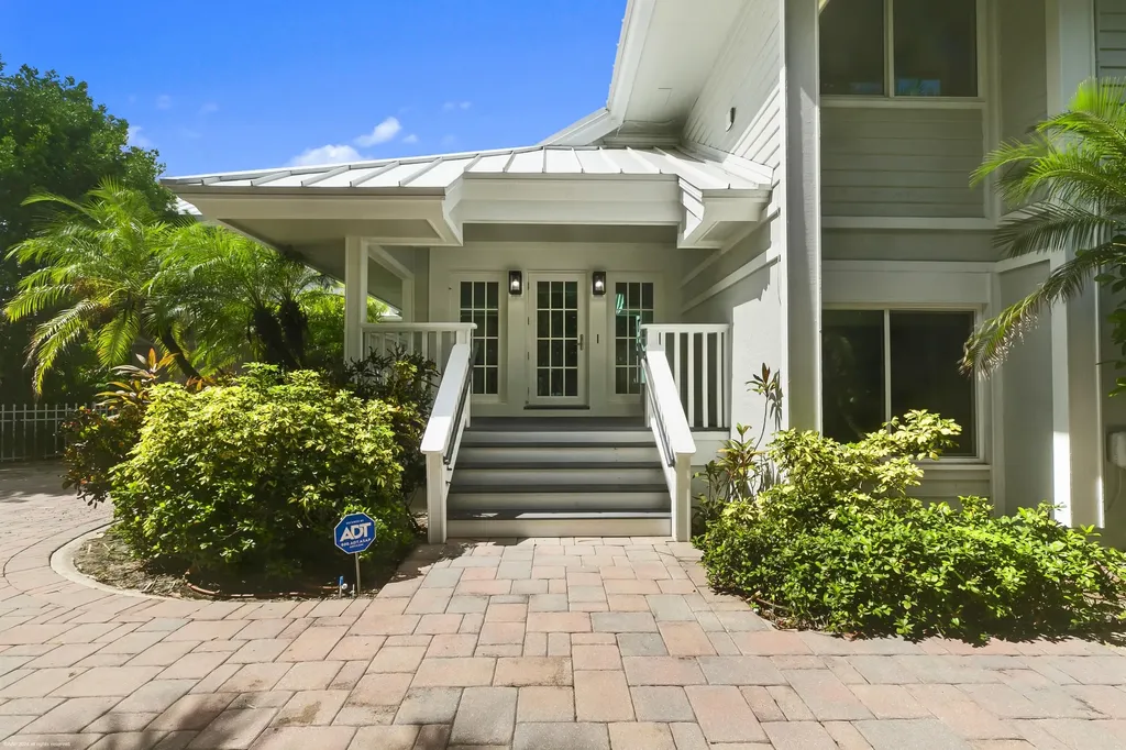 162 N Beach Road Jupiter Island FL 33455