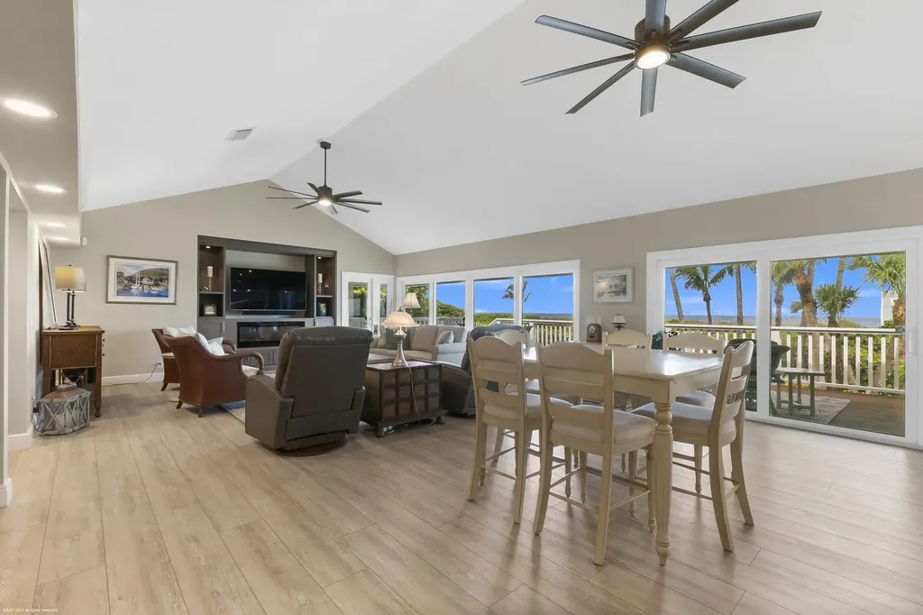 162 N Beach Road Jupiter Island FL 33455