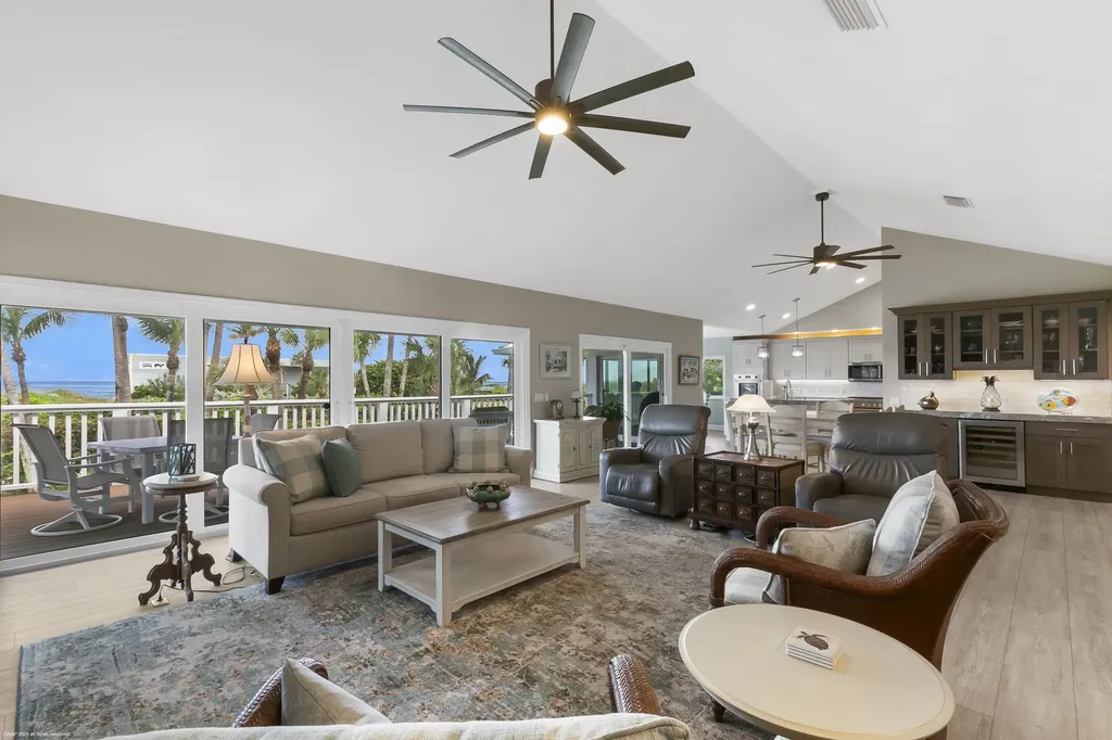 162 N Beach Road Jupiter Island FL 33455