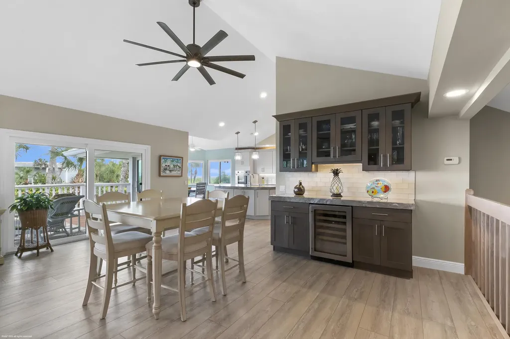162 N Beach Road Jupiter Island FL 33455