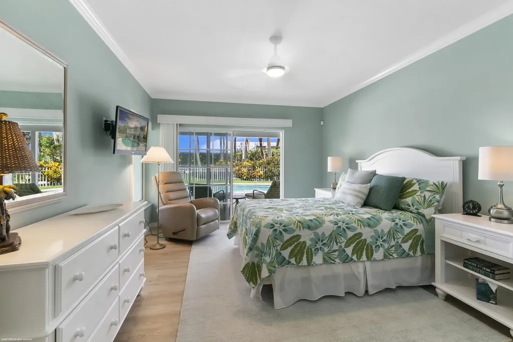 162 N Beach Road Jupiter Island FL 33455
