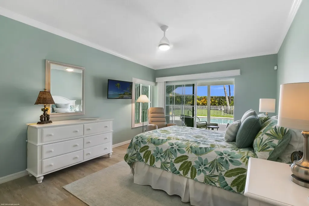 162 N Beach Road Jupiter Island FL 33455