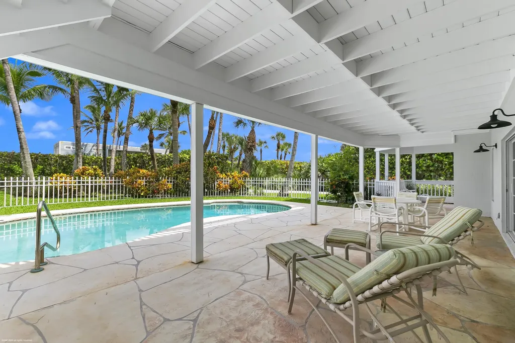162 N Beach Road Jupiter Island FL 33455