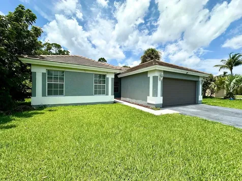1081 New Parkview Place Haverhill FL 33417