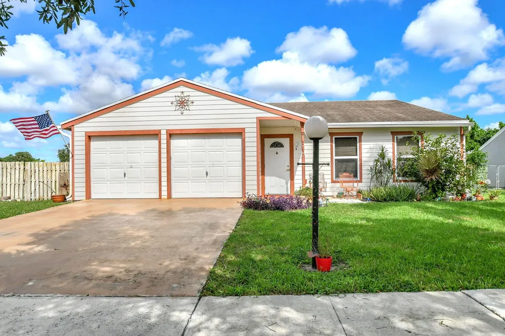 7875 Canal Drive Lake Worth FL 33467
