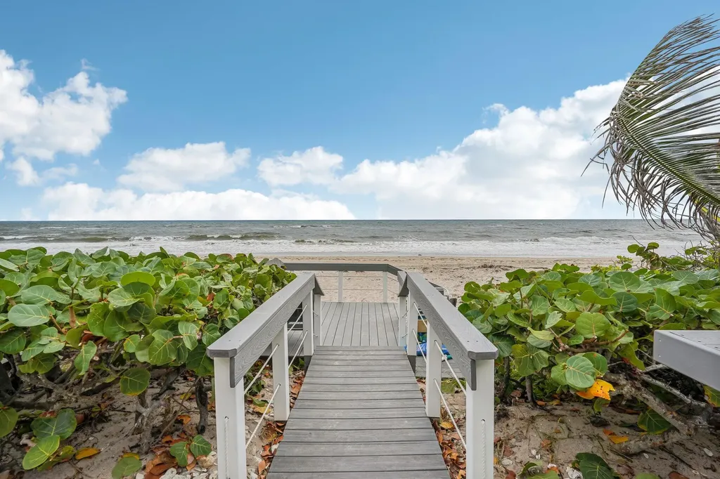 5540 N Ocean Boulevard Ocean Ridge FL 33435