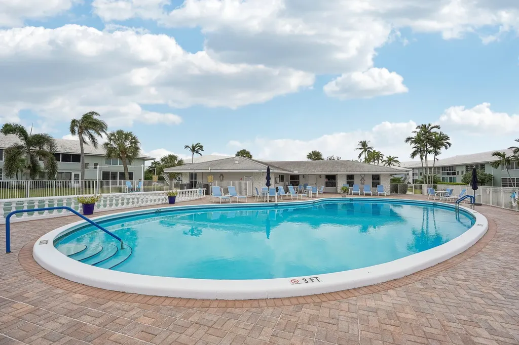 5540 N Ocean Boulevard Ocean Ridge FL 33435