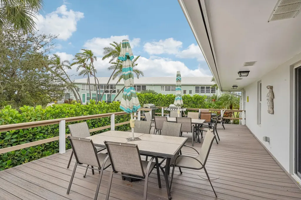 5540 N Ocean Boulevard Ocean Ridge FL 33435