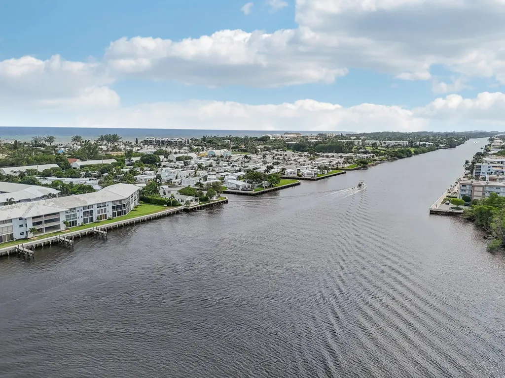 5540 N Ocean Boulevard Ocean Ridge FL 33435