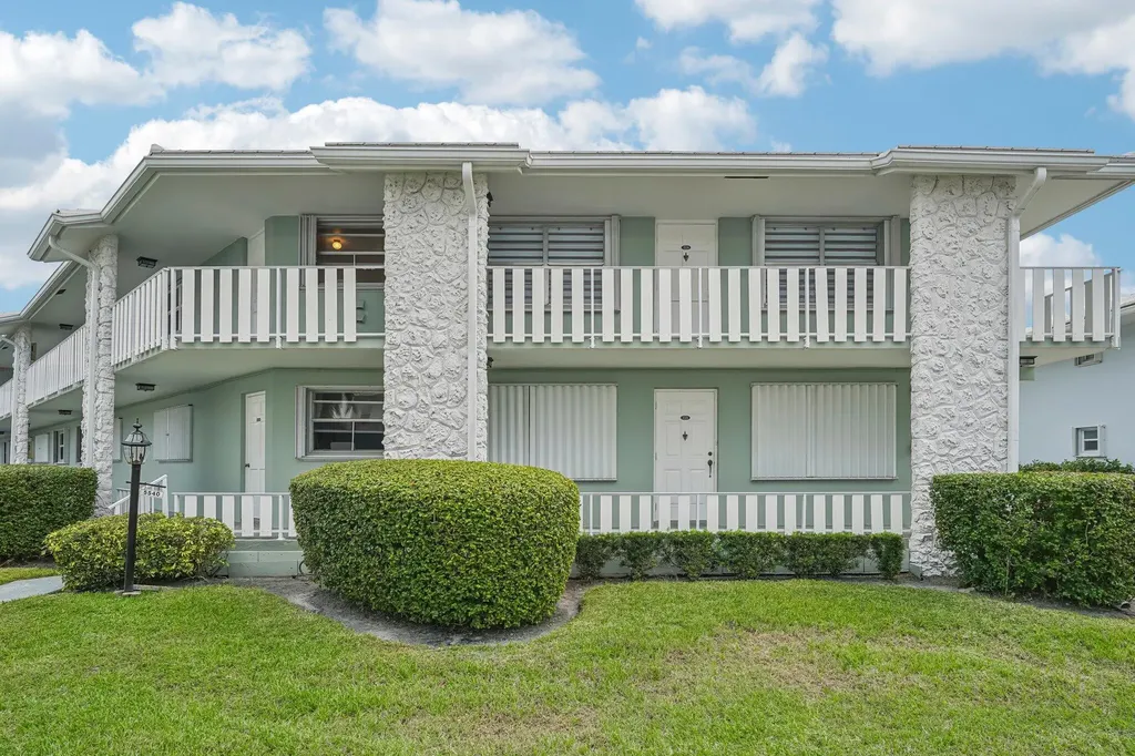 5540 N Ocean Boulevard Ocean Ridge FL 33435
