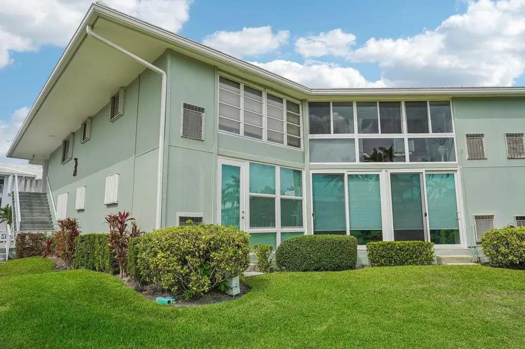 5540 N Ocean Boulevard Ocean Ridge FL 33435