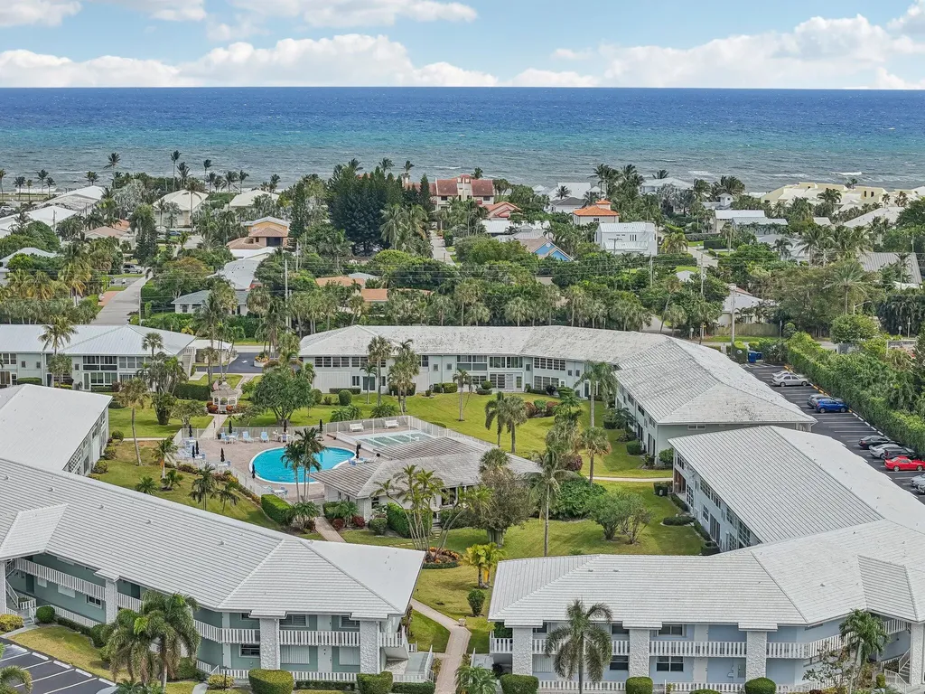 5540 N Ocean Boulevard Ocean Ridge FL 33435