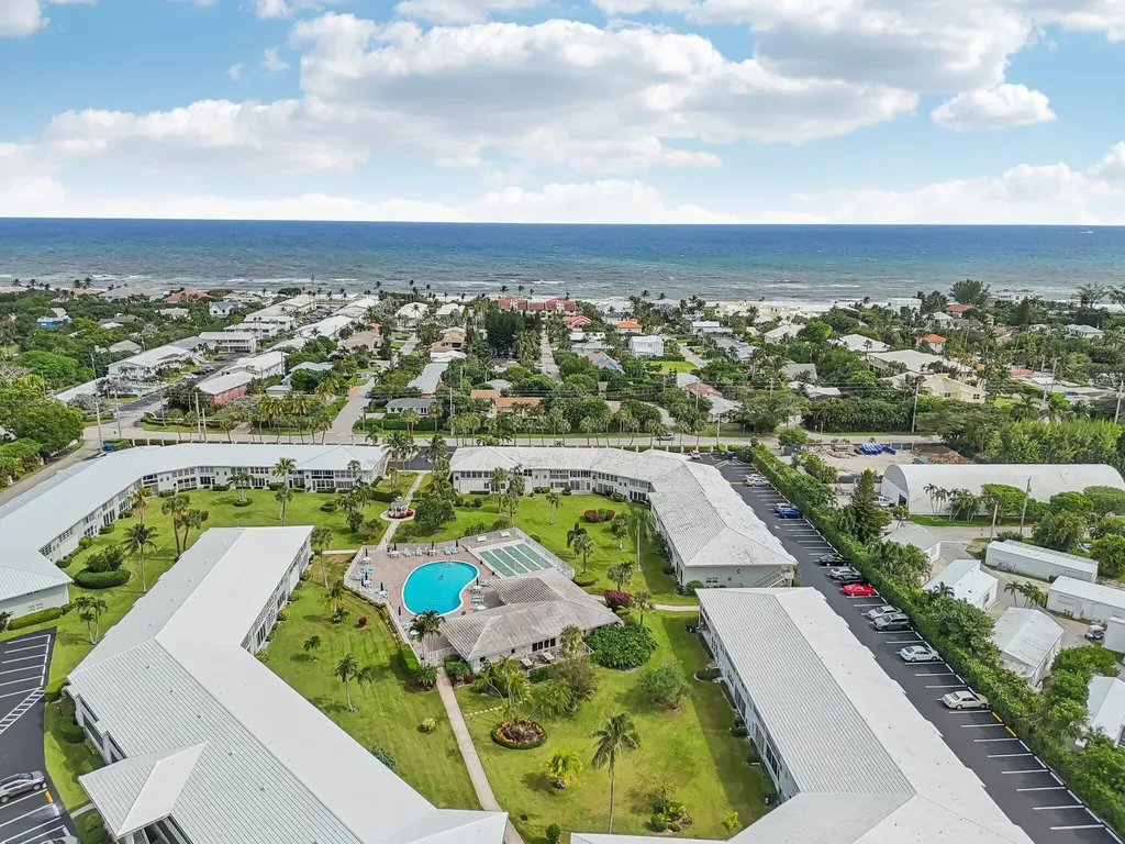 5540 N Ocean Boulevard Ocean Ridge FL 33435
