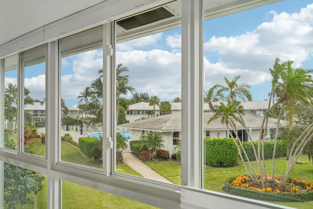 5540 N Ocean Boulevard Ocean Ridge FL 33435